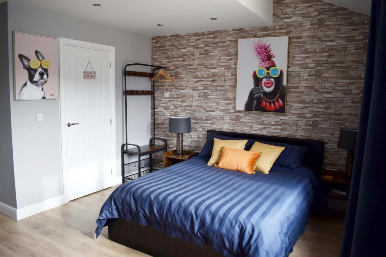 Modern Luxury 1 Bed Apartment With Parking Near Stansted Airport Станстед Маунтфитчет Экстерьер фото